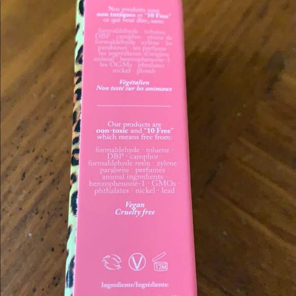 Natures cartel lipstick in 90s nostalgia new - Picture 3 of 3